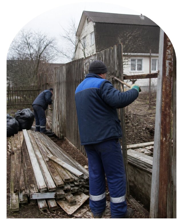 Демонтаж забора в Арсеньеве по цене от 4626 р. | Метпроект-Рсн
